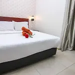Rose Cottage Hotel Taman Perling