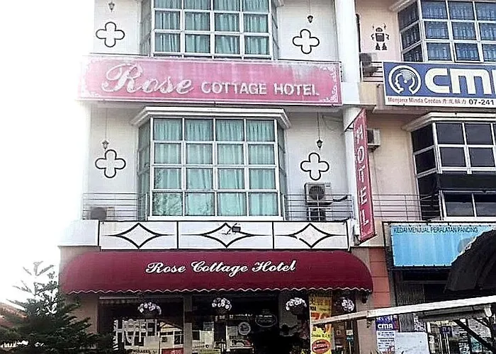 Rose Cottage Hotel Taman Perling