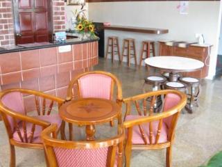 Hotel Rose Taman Perling