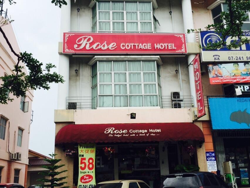 Rose Taman Perling Hotel *
