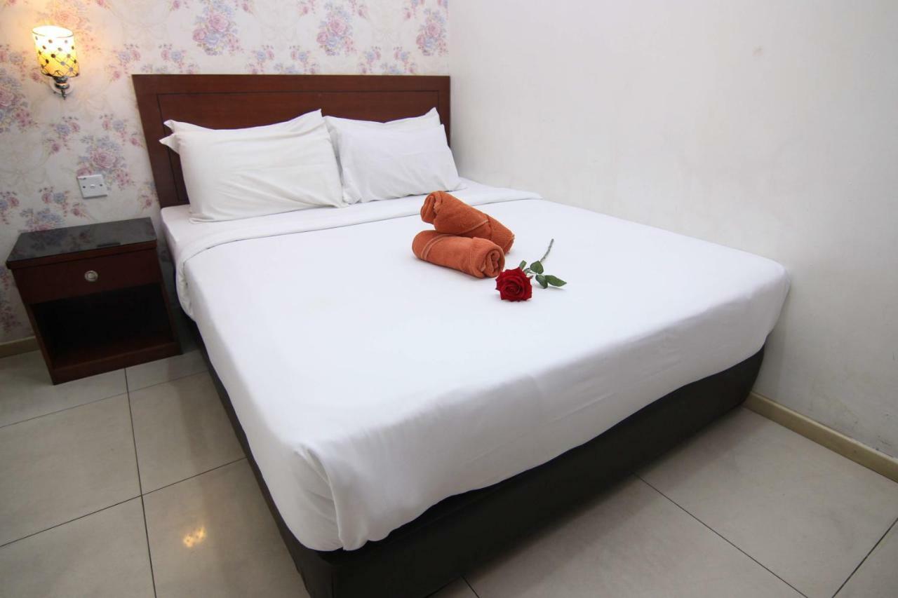 Rose Taman Perling *